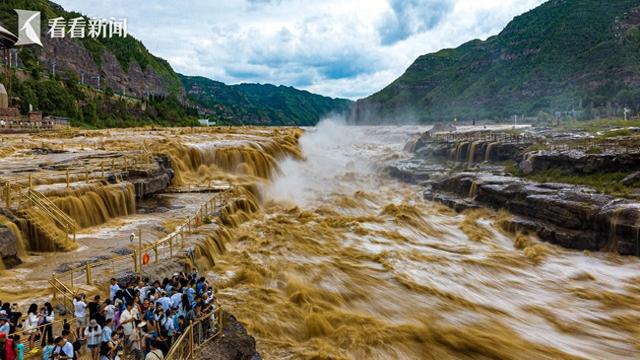 “黄河之水天上来”陕西壶口瀑布现水岸齐平景观